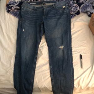 a.n.a boyfriend jeans with destruction size 20W